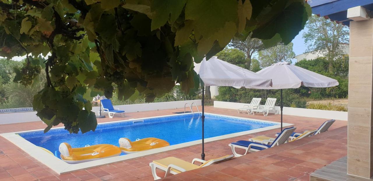 Sondela Self Catering Villa São Martinho do Porto Exterior photo